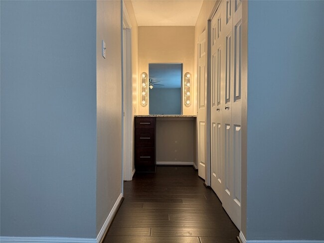 Building Photo - 10428 Hammerly Blvd