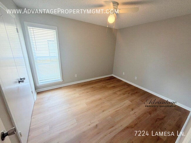 Building Photo - 7224 Lamesa Ln