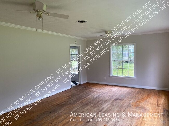 Building Photo - 203 Lee Ln