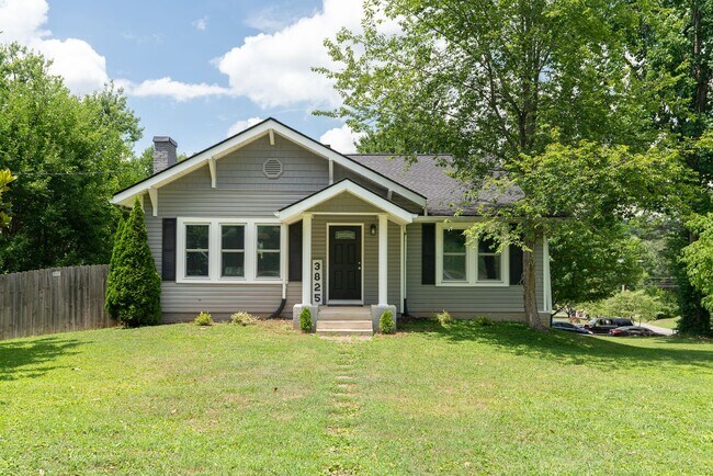 Building Photo - Knoxville 37917 - 3 bedroom 2 bath - call ...
