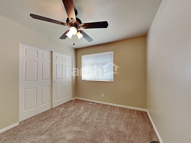 Building Photo - 1381 N 2225 W