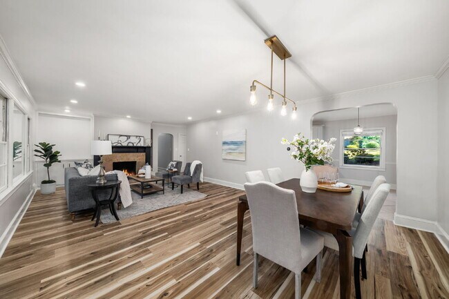 Building Photo - Move in before December 31st and get $100 OFF your rent for the first 3 months — PLUS a $250 Amaz...