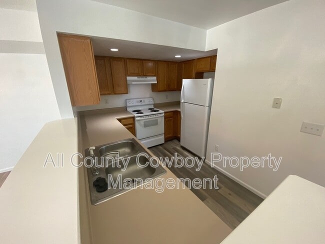 Building Photo - 331 Annie Morgan Ct