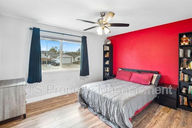 Building Photo - 6449 Feliciter Way