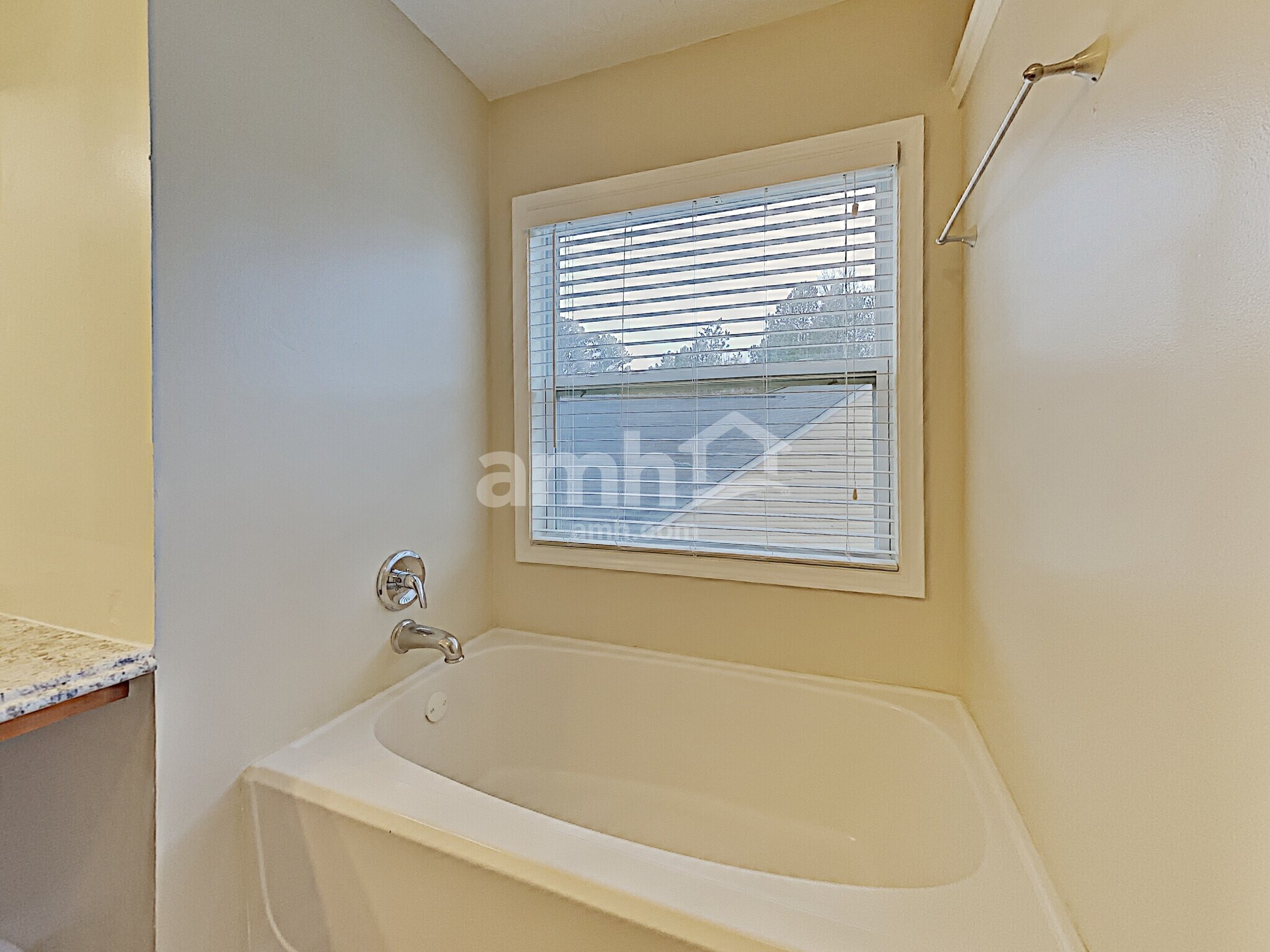 Building Photo - 1706 Chinaberry Ct