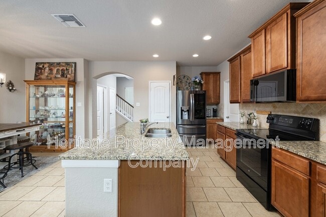 Building Photo - 10238 Midsummer Meadow