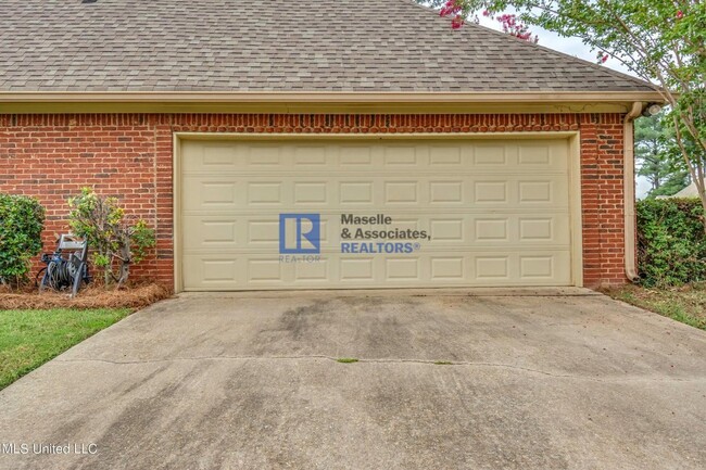 Building Photo - 4 Bed/3 Bath Home in Hartfield