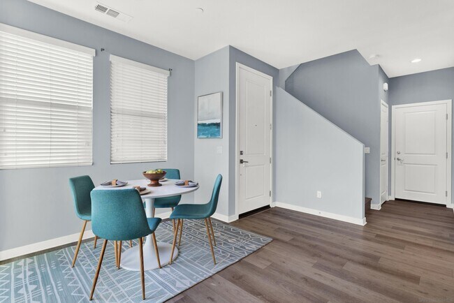 Building Photo - 2076 Tango Loop