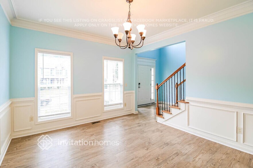 Building Photo - 4839 Chickadee Ln