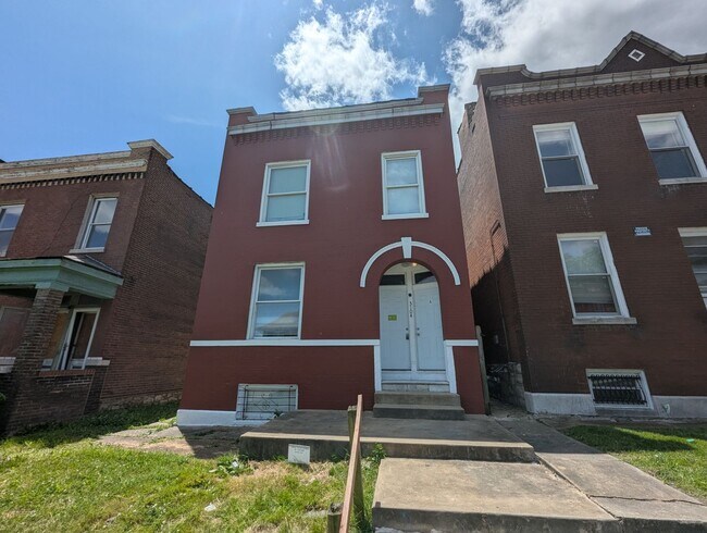 Building Photo - 3104 Keokuk St