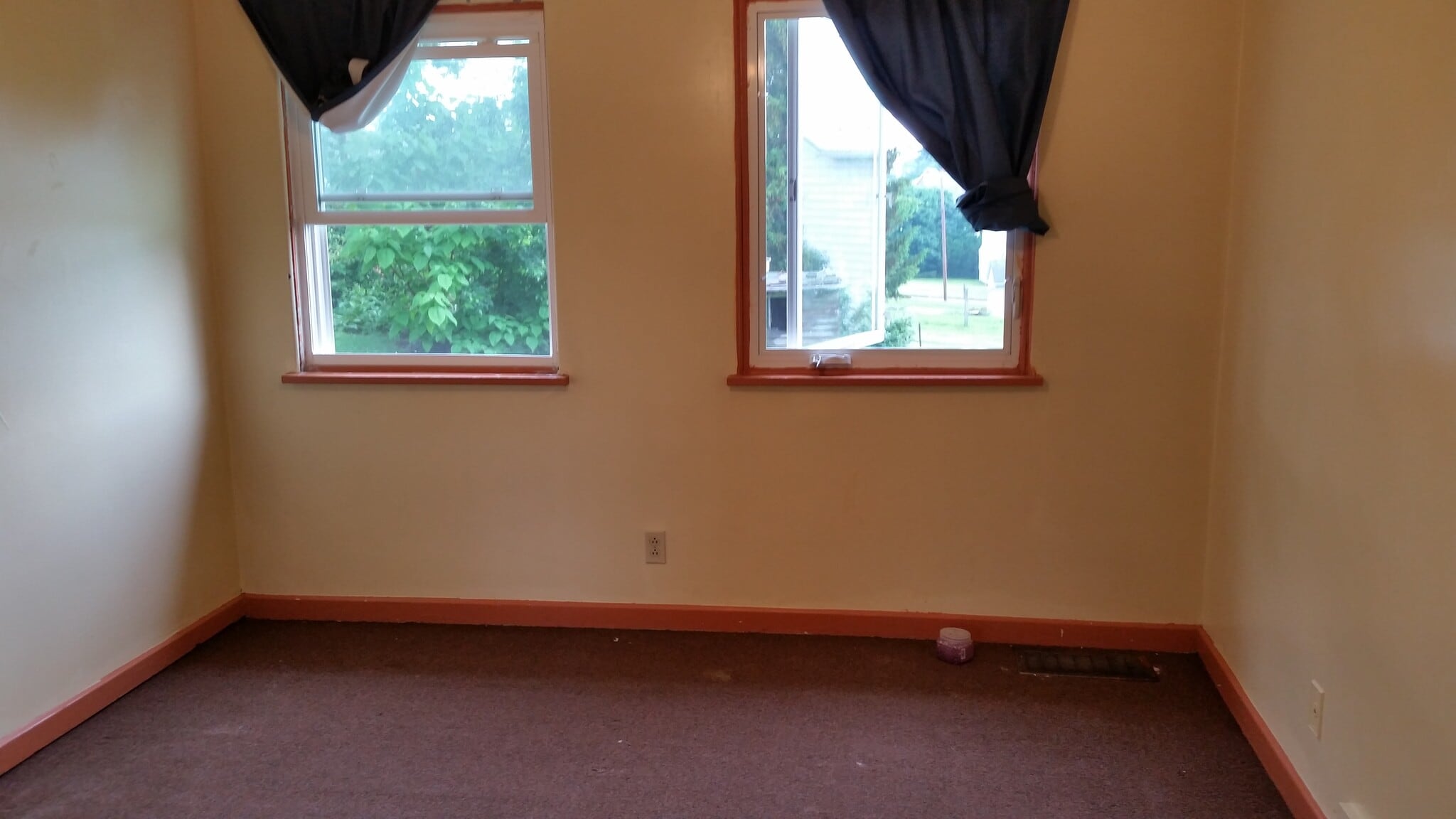 Building Photo - 72 E College Ave