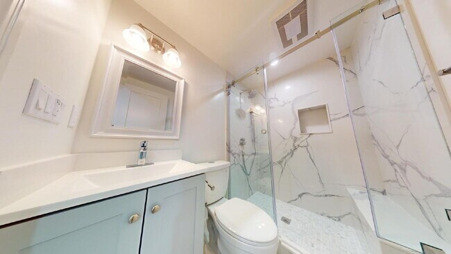 Building Photo - "Charming Urban Retreat: Cozy 1-Bedroom Haven in Daly City!"