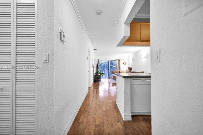 Building Photo - 677 NE 24th St