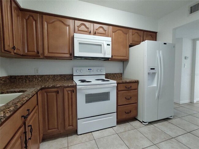 Building Photo - 538 Orange Dr