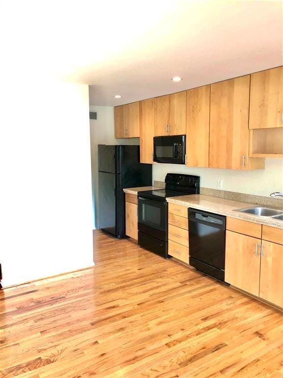 Building Photo - 4616 W Lovers Ln