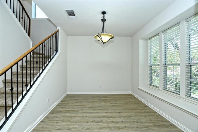 Building Photo - 2712 Brubeck Bend