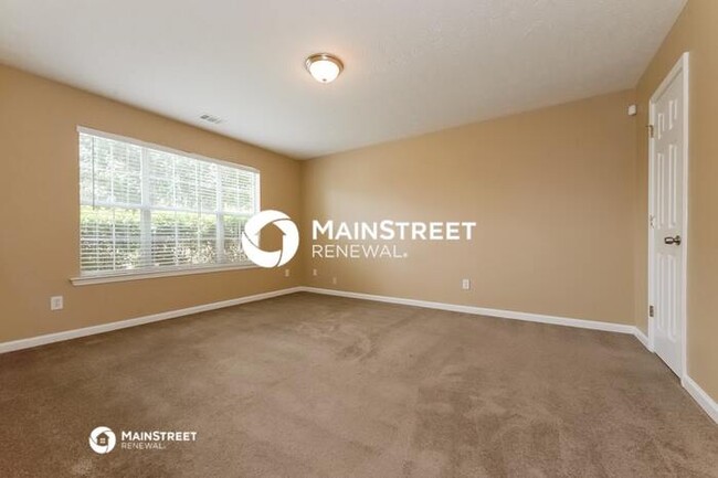 Building Photo - 1488 Buckingham Pl