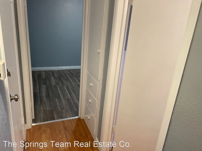 Building Photo - 2 br, 1 bath House - 546 1/2 St. Vrain Street