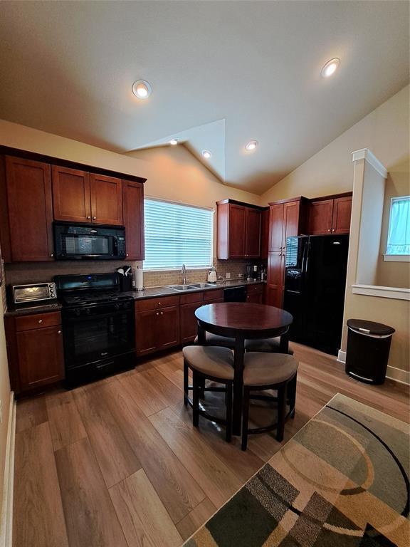 Building Photo - 1601 Miriam Ave