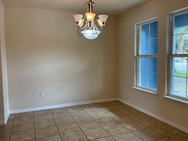 Building Photo - 4058 Brookshire Cir