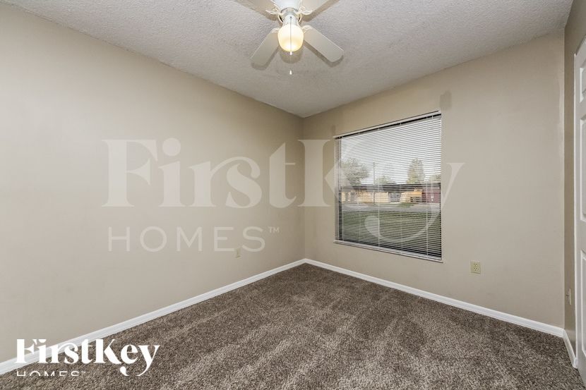 Building Photo - 610 Fresno Ct