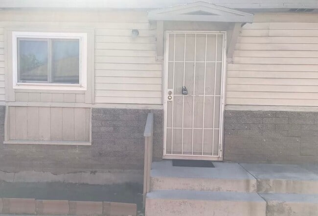 Building Photo - 1950 H St