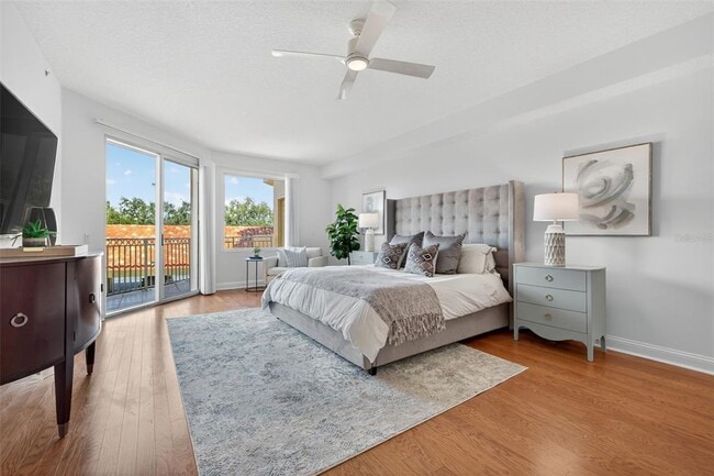 Building Photo - 555 5th Ave NE