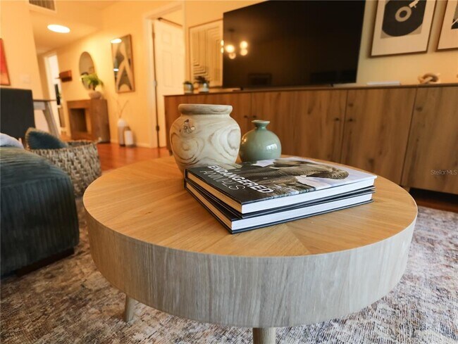 Building Photo - 322 Timber Lake Dr