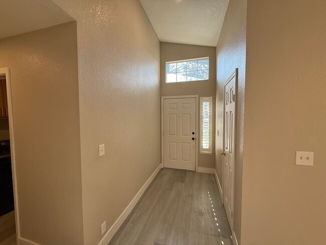 Building Photo - Newly updated 3-bedroom single story home!