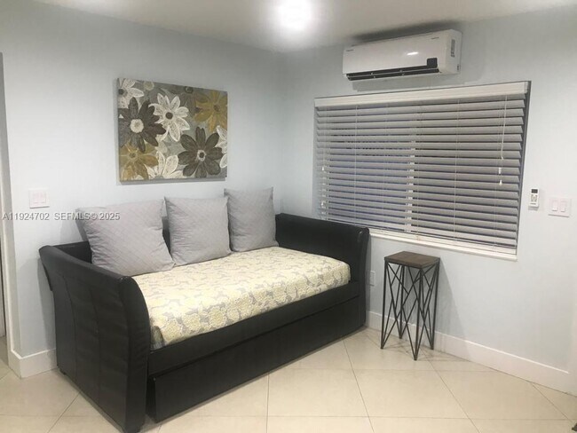 Building Photo - 7921 Abbott Ave