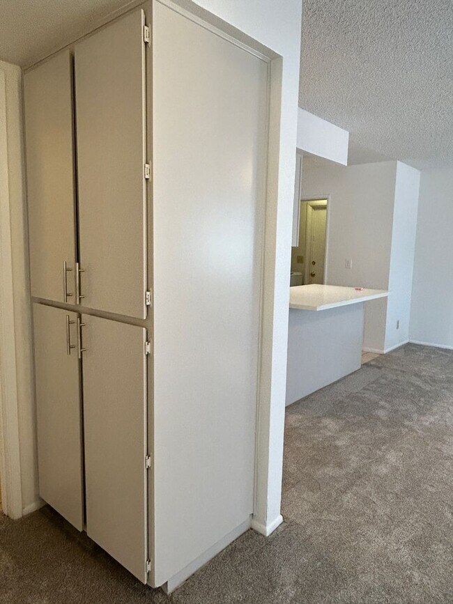 Building Photo - 3439 W Peppertree Ln
