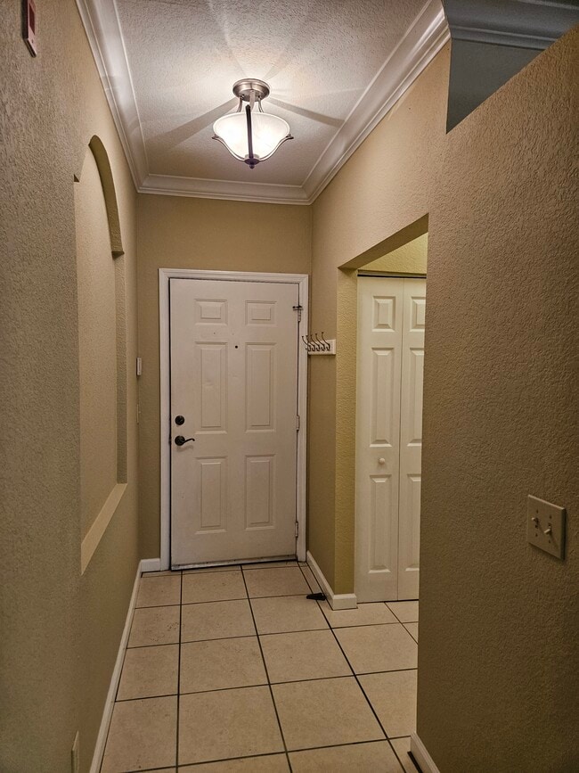 Primary Photo - 13810 Sutton Park Dr N