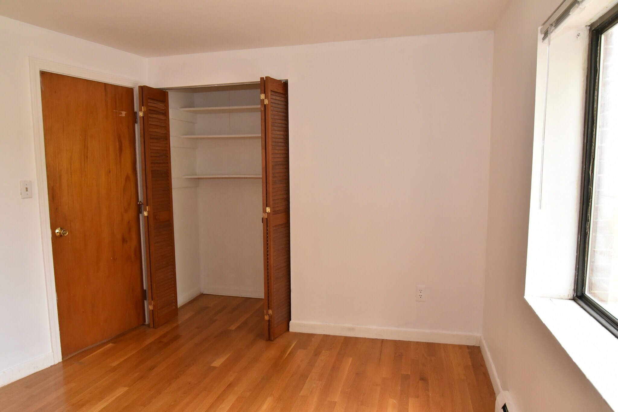 small bedroom - 9 Ryder St