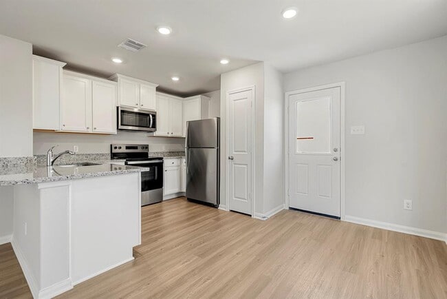 Building Photo - 10423 Red Cardinal Dr