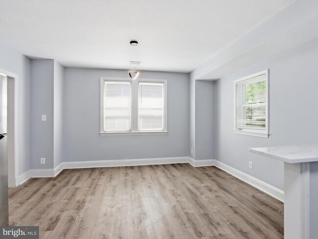 Building Photo - 5112 Crosswood Ave