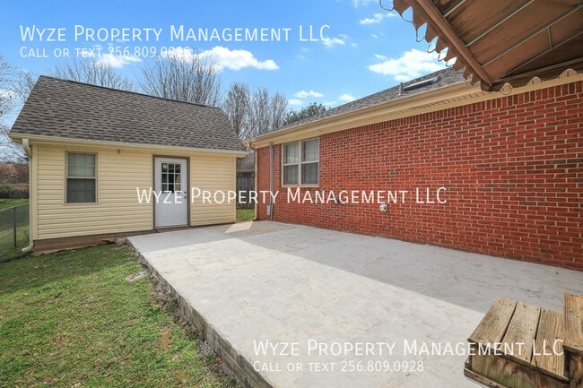 Building Photo - 2202 Manchester Cir SW