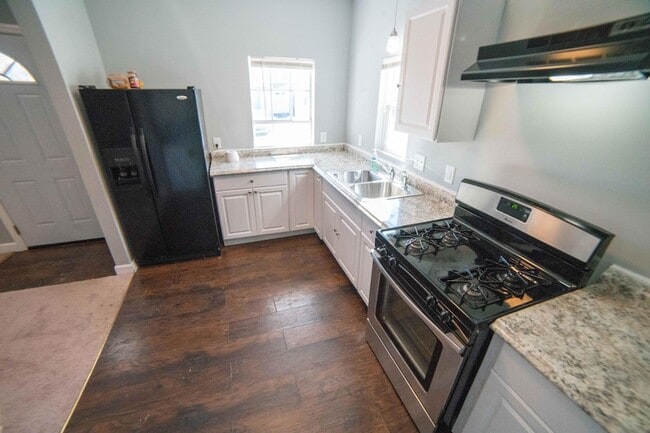 Building Photo - 1214 Forbes Ave
