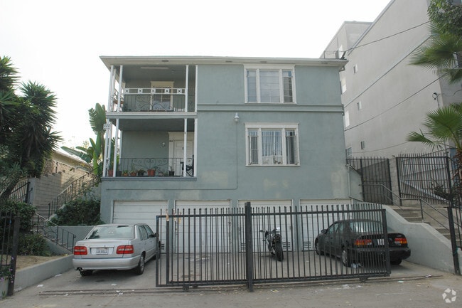 Building Photo - 220-224 S Bonnie Brae St