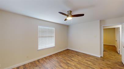 Building Photo - 201 Kristi Ln