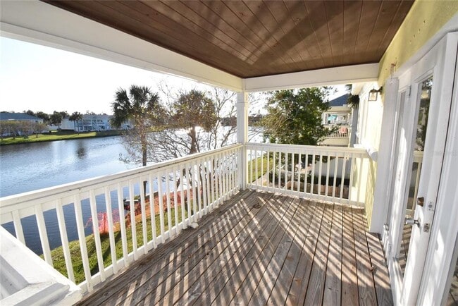 Building Photo - 220 Pompano Dr SE