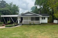 Building Photo - 112 Courtney Cir