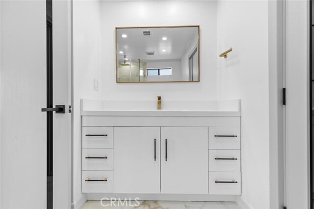 Building Photo - 11001 Collett Ave