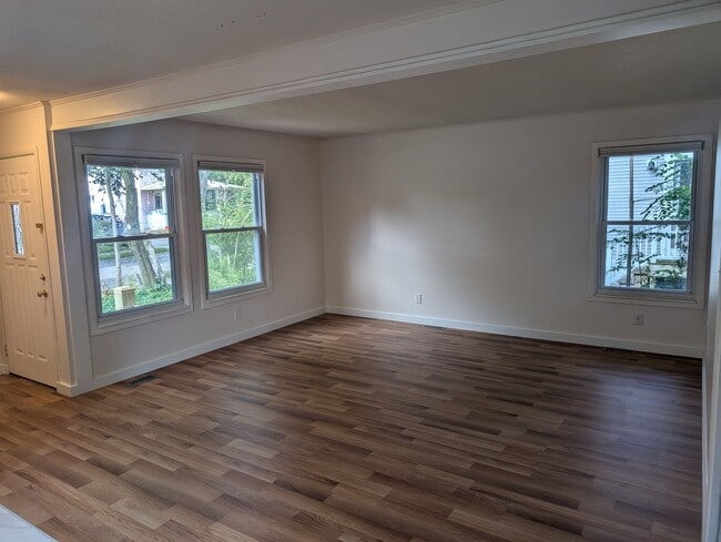 Building Photo - 1446 Rosewood St