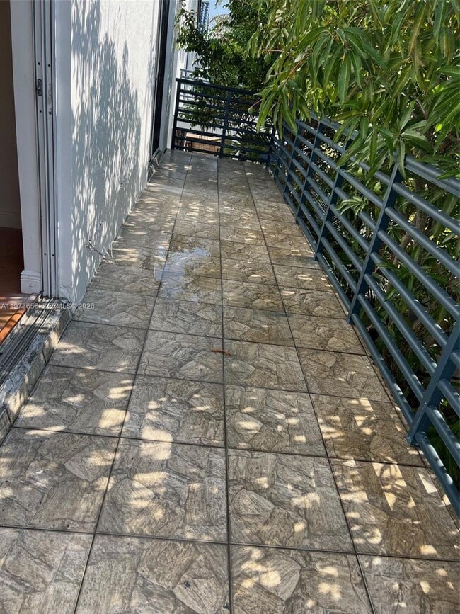 Building Photo - 202 NE 211th Terrace