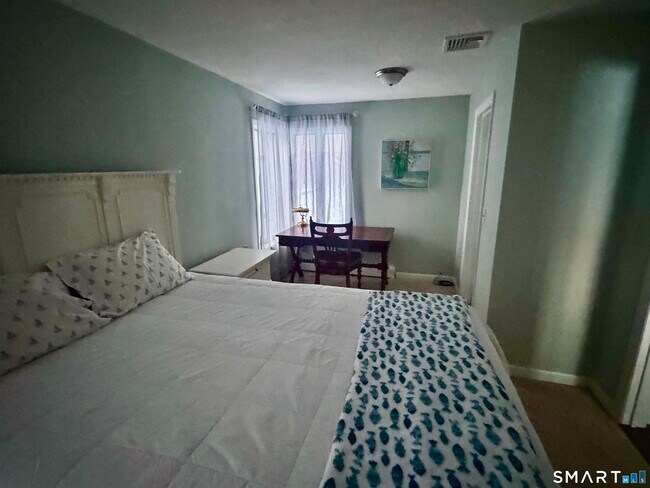 Building Photo - 51 Billow Rd