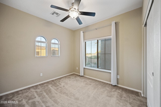 Building Photo - 2600 E Springfield Pl