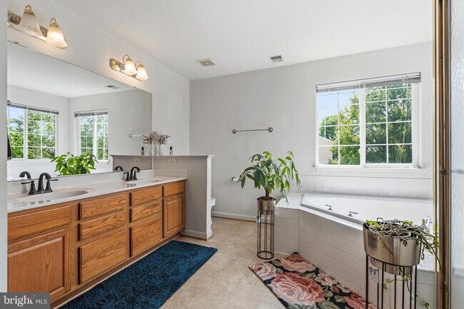 Building Photo - 11117 Stainsby Ct