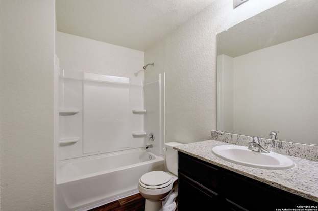 Building Photo - 765 Greenway Trl