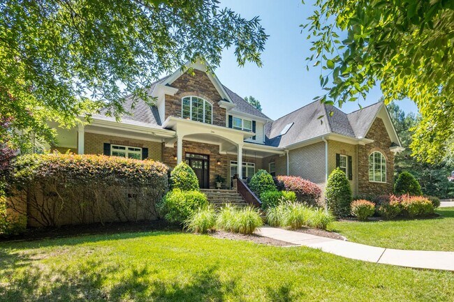Building Photo - 246 Valley Meadow Dr