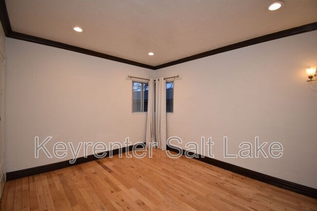 Building Photo - 2128 S 1900 E